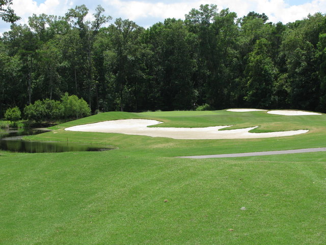 Eagle's Pointe Golf Course - 1st green